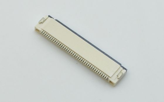 পিচ 0.5mm FFC FPC সংযোগকারী 50V AC DC সমকোণ 90° সহজ SMT প্রকারে